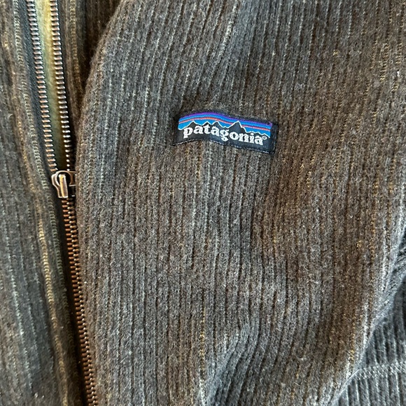 Patagonia Women's Olive Green Front Zip Wool Blend Hoody / Sweater SZ Small - Picture 3 of 5